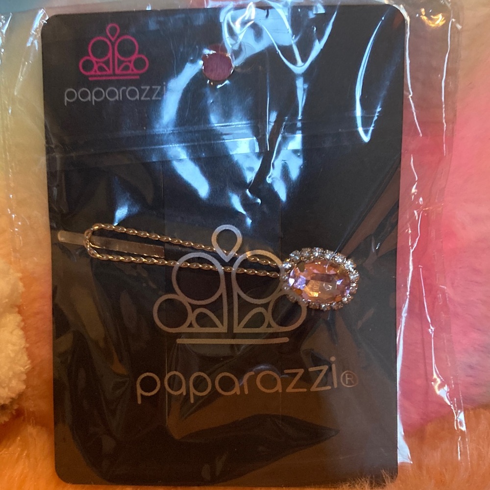 Paparazzi Silver Clip with Pink Gem